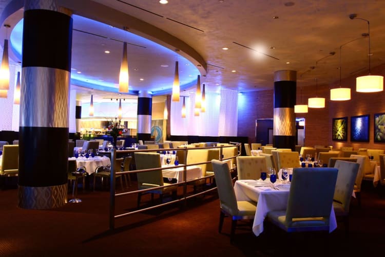 AquaKnox restaurant