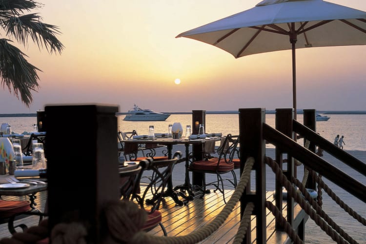 The-Palace-Beach-Bar-&-Grill