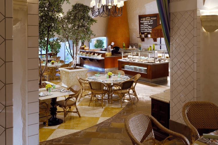 The-Palace-Olives-restaurant