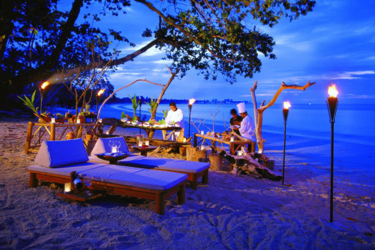 Beach Dining