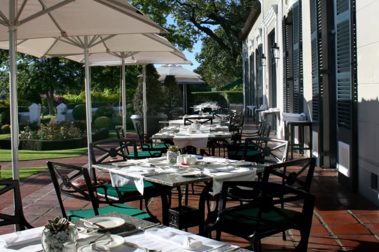 Breakfast-on-the-Terrace