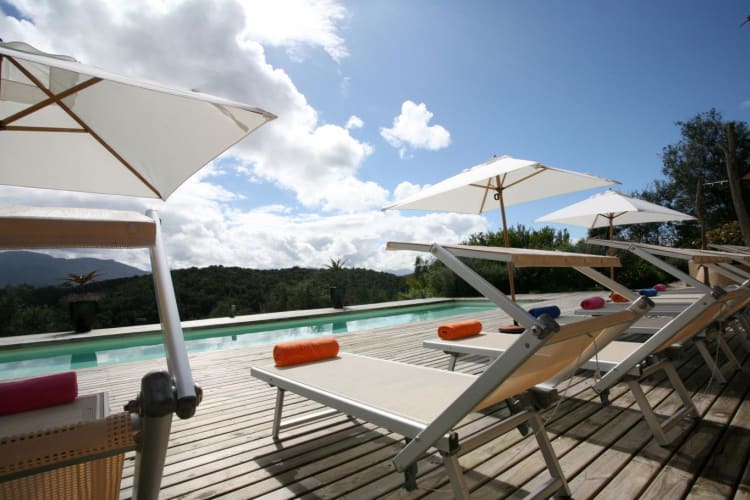 pooldeck
