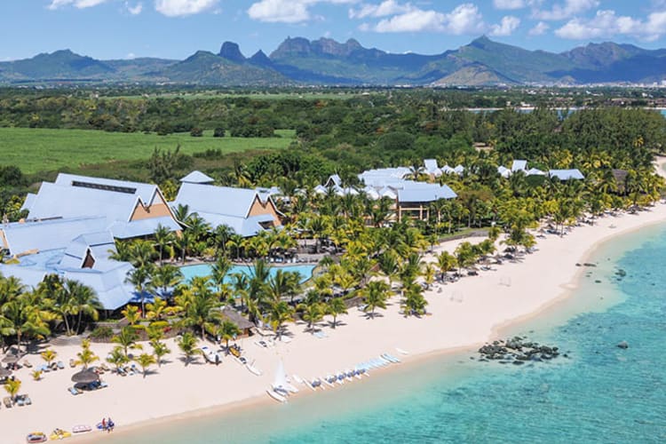 Overview of Beachcomber resort