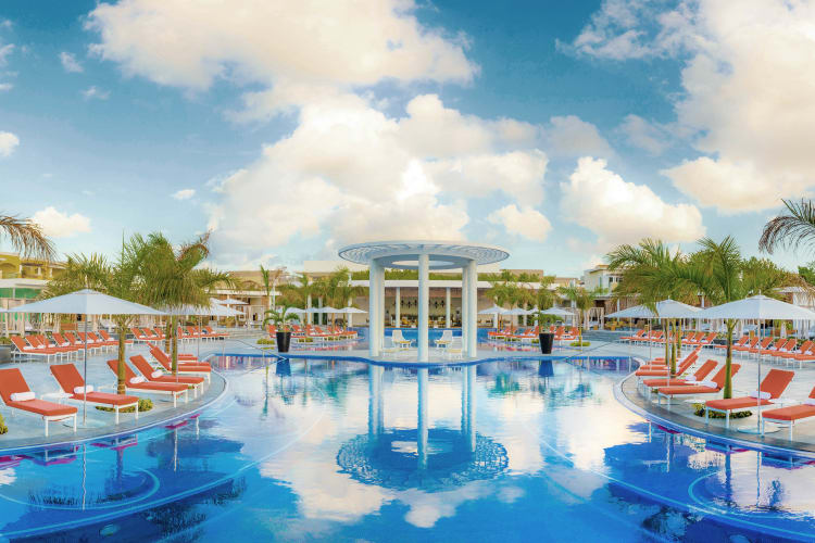 Unique Day Club