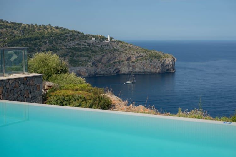 Infinity Pool Lighthouse