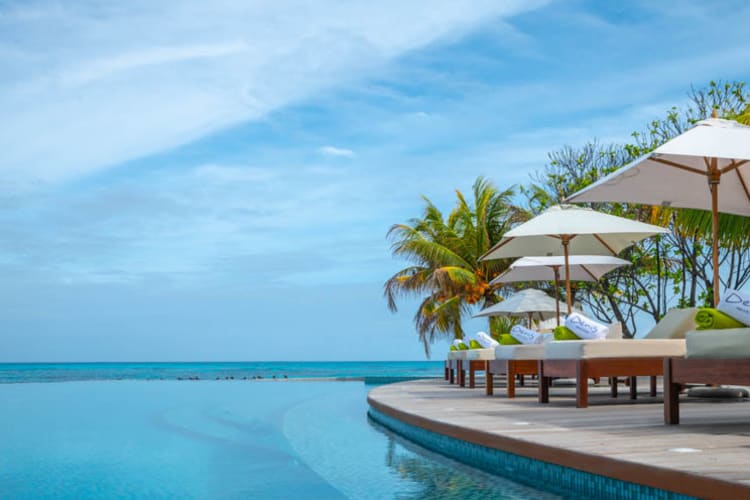 Infinity pool