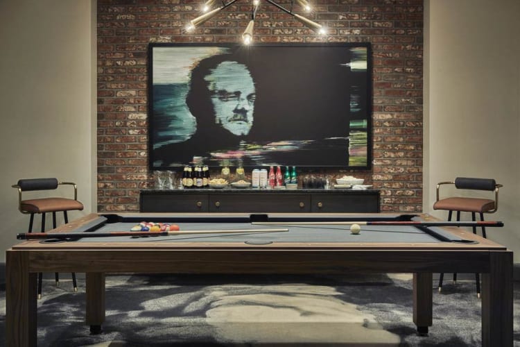 Pool table