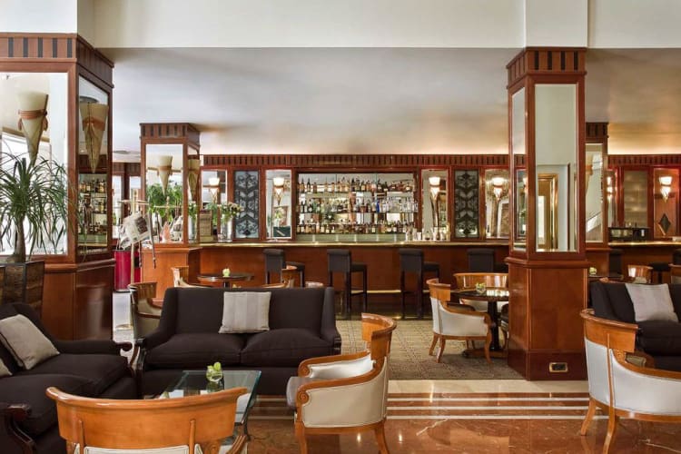 Bar and lounge