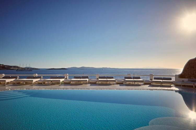Kouros Hotel Suites swimming pool