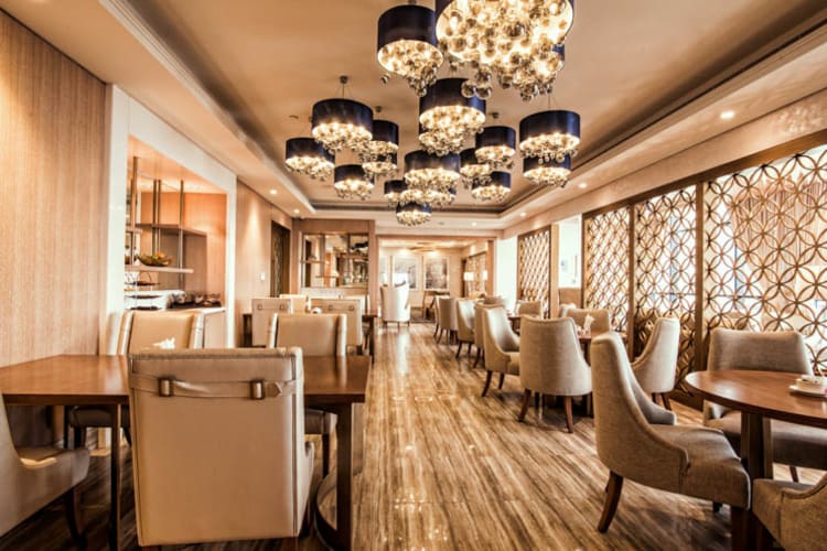 Club Lounge benefits