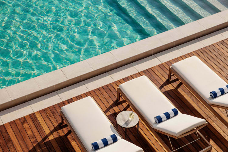 Sun beds