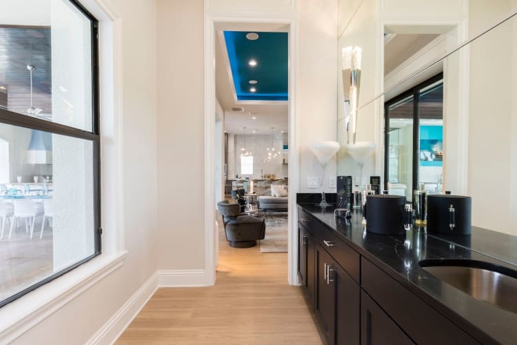 Wet bar