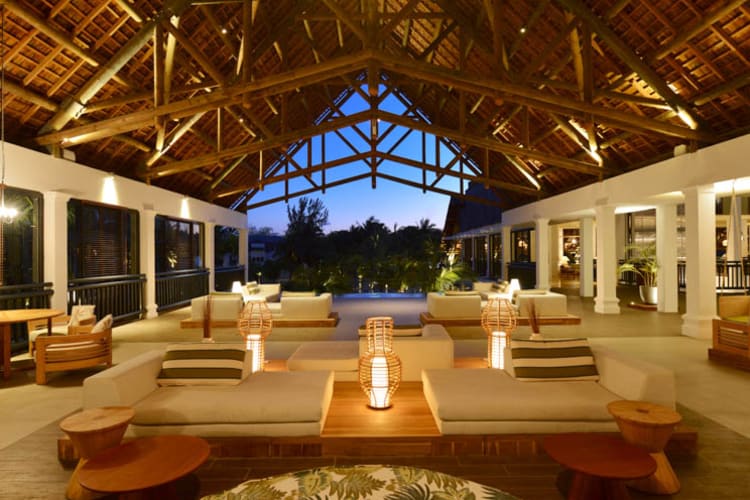 Reception by night