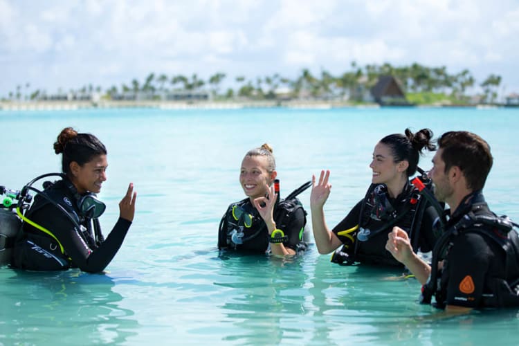 @Crossroads dive centre