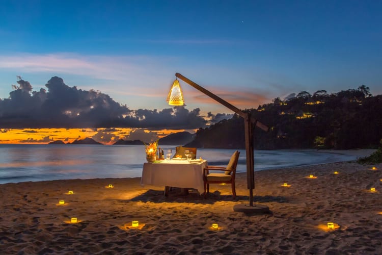 Dinning by design Romantic Dinner Beach
