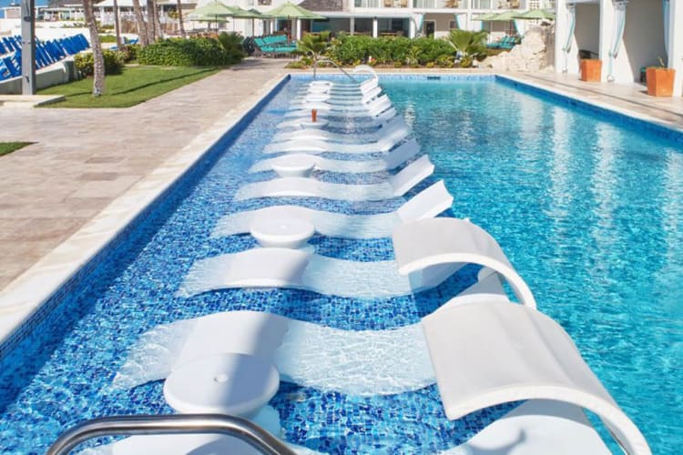 Pool relaxation
