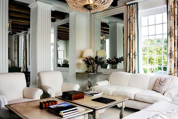 Grand Dedale Lounge