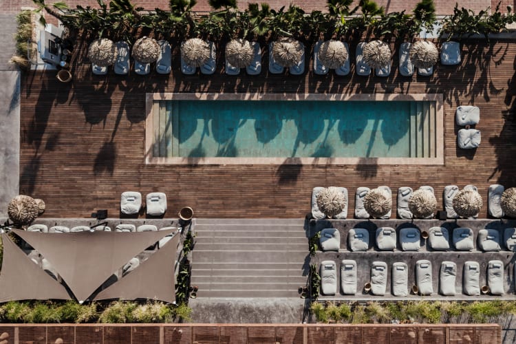 Swimming pool