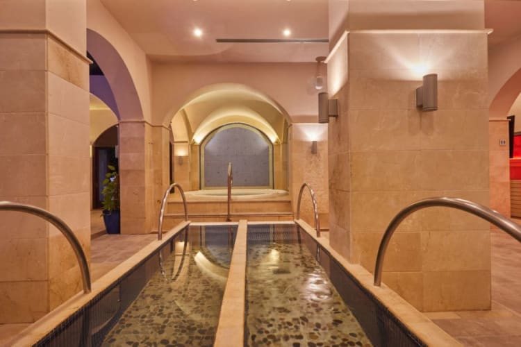 Hydrotherapy pools