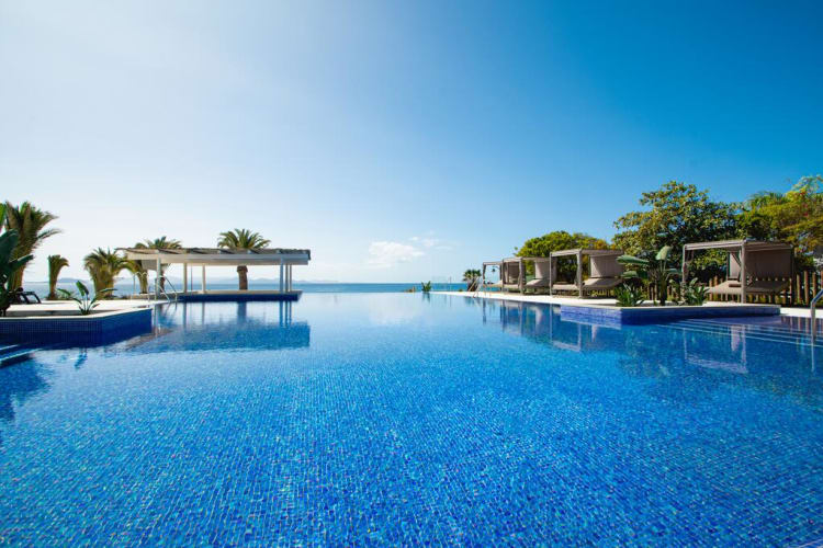 Balinese beds