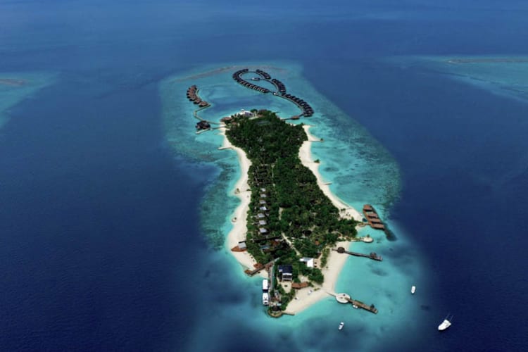Ozen Reserve Bolifushi Island aerial view