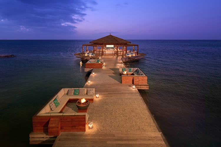 Sandals Montego Bay Latitudes Bar