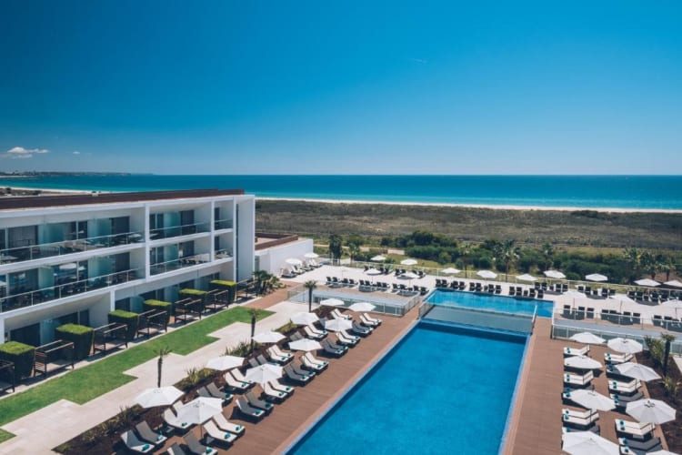 Long pool