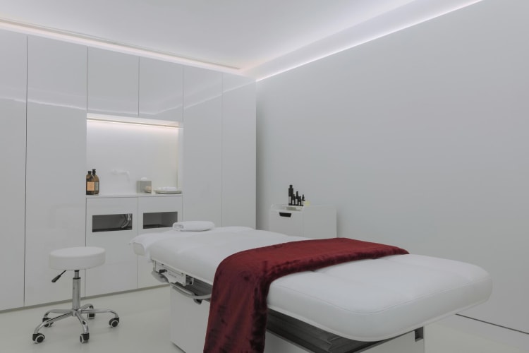 Spa cabin