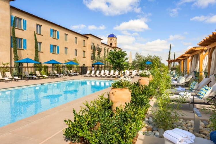 Hotel and pool
