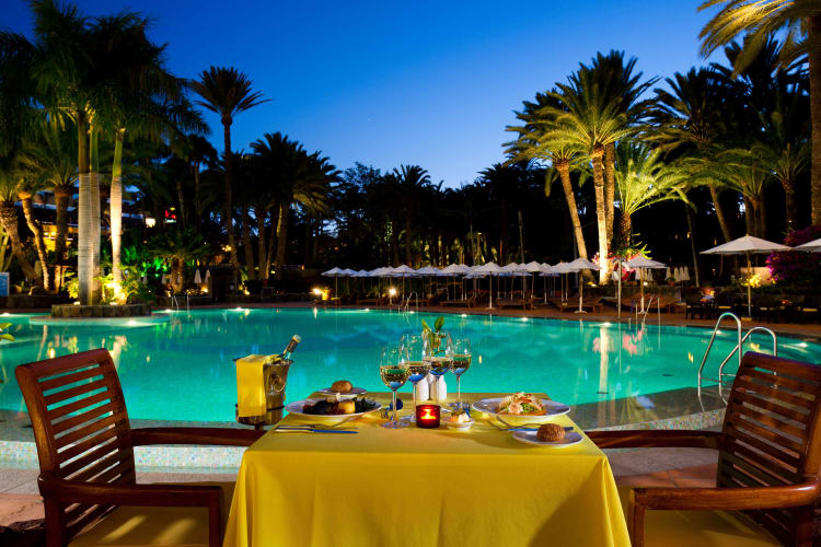 Restaurant Terrace