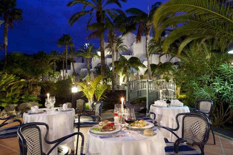 Restaurant terrace