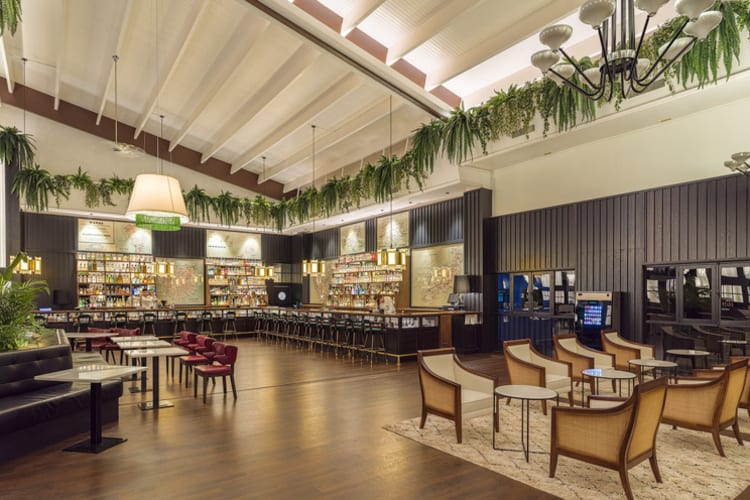 Piano Bar