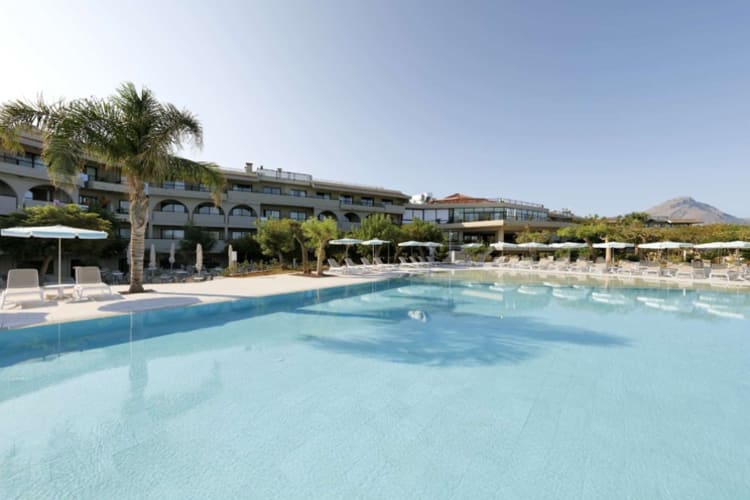 Pool 2