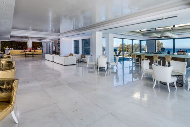 Lobby6
