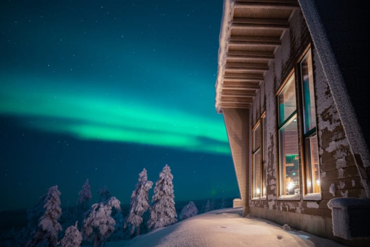 Octola Under The Northern Lights