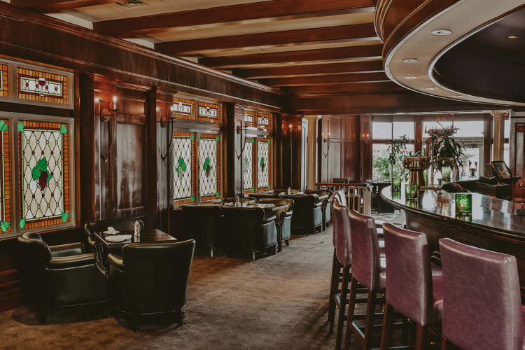 Bacchus Lounge