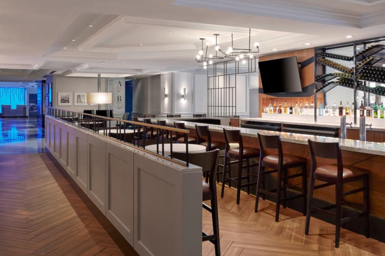 Niagara Vines Lobby Winebar