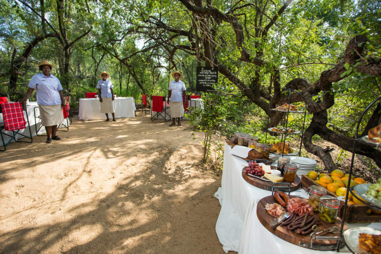 Bush breakfast
