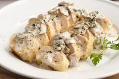 Pechuga en salsa de champiñones