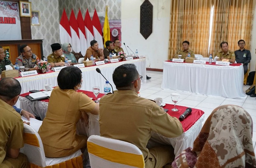 Masing-masing Forkopimda menyampaikan paparan terkait berbagai isu-isu strategis lainnya
