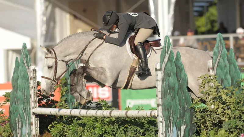 Editorial Makes News In Round 1 Of $50,000 Deeridge Hunter Derby