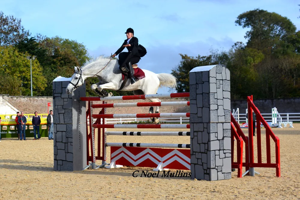 Press-photo-of-Susan-Oakes-jumping-six-feet-four-half-inchesWEB.jpg