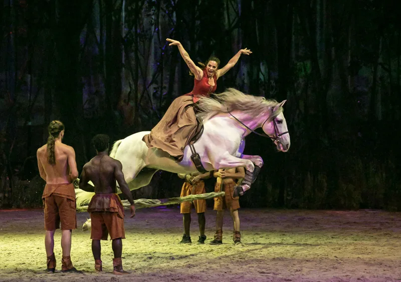 5 Beck Ratte Cavalia_Vanessa Kay Photo
