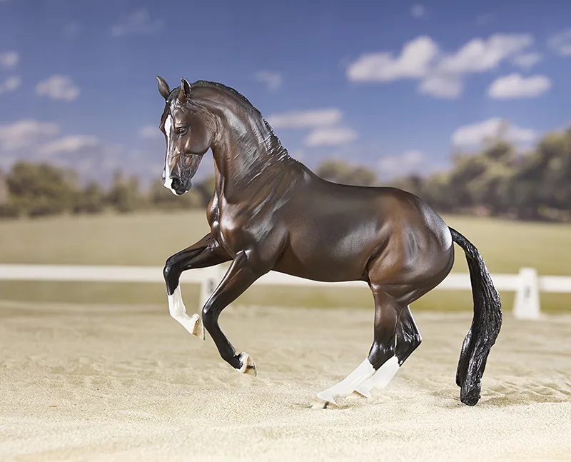 Breyer 1756_TR_Valegro_Set_HR