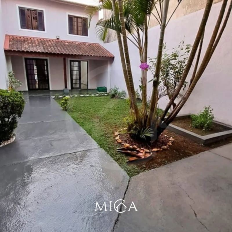 Casa Sobrado Vila Suissa