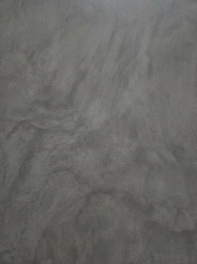 Sichtestrich in Dunkelgrau mit dezenter Textur