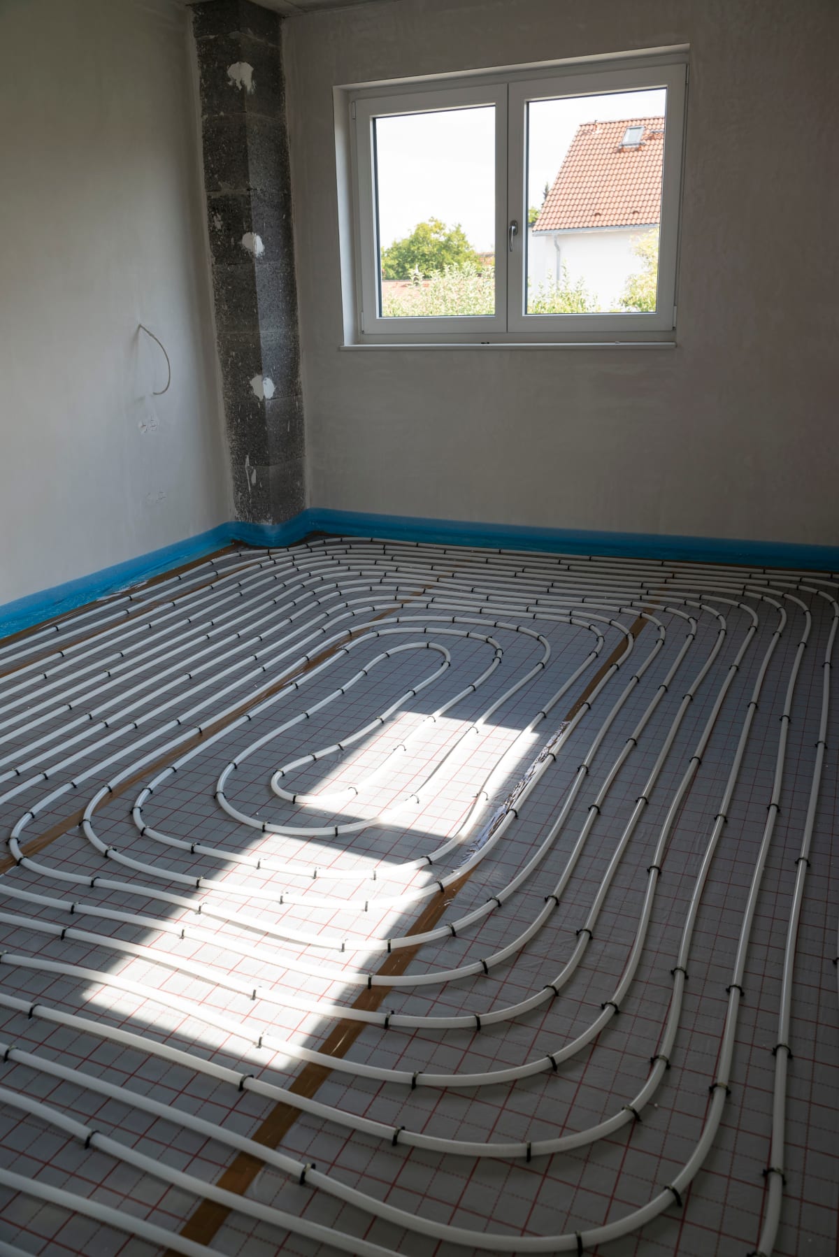 Tackersystem Fußbodenheizung im Neubau mit Randdämmstreifen