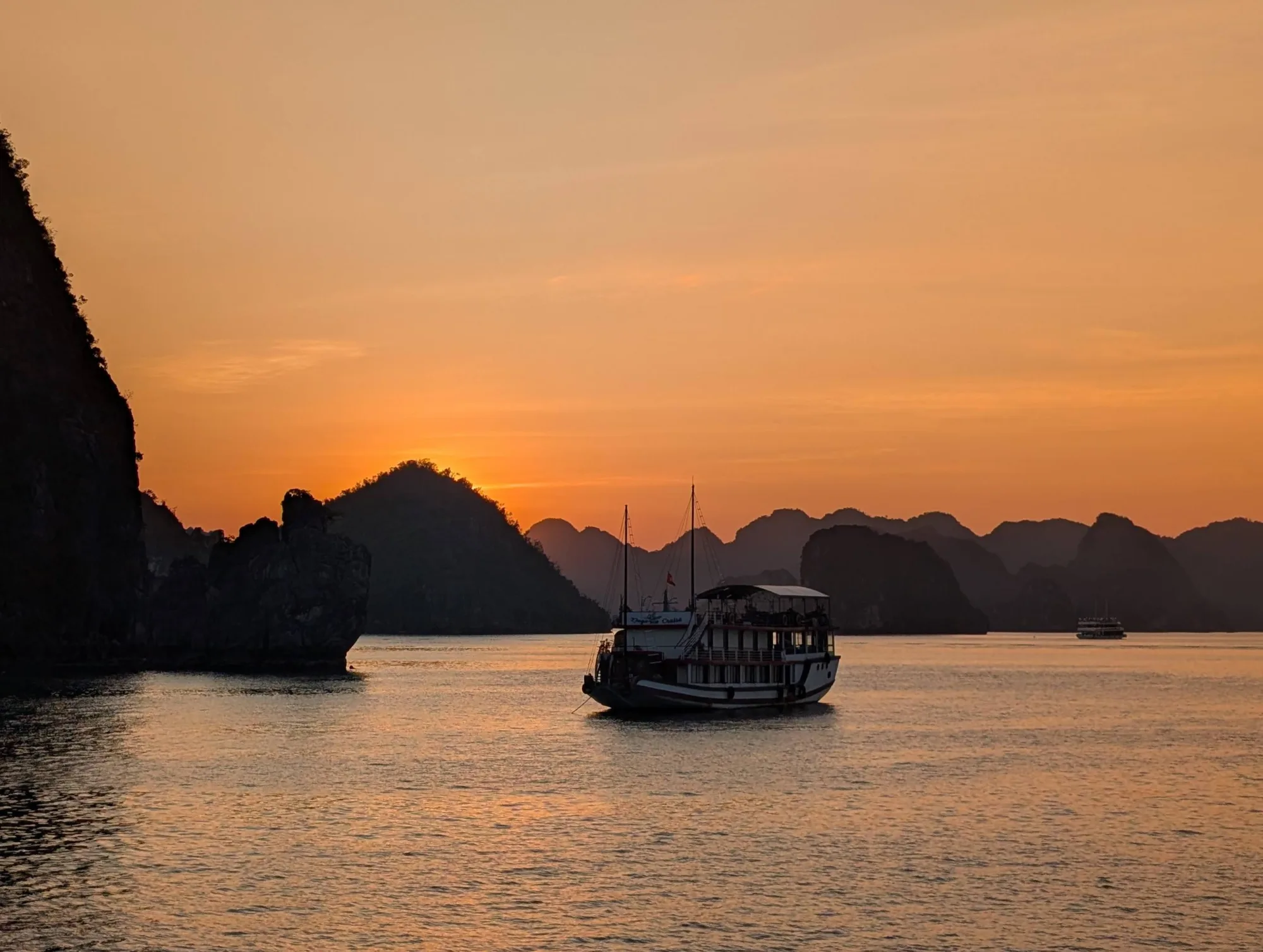 Hallo Halong Bay!