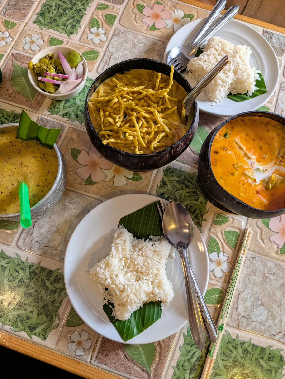 chiangmai food1 o6f5xk - Thailands Norden