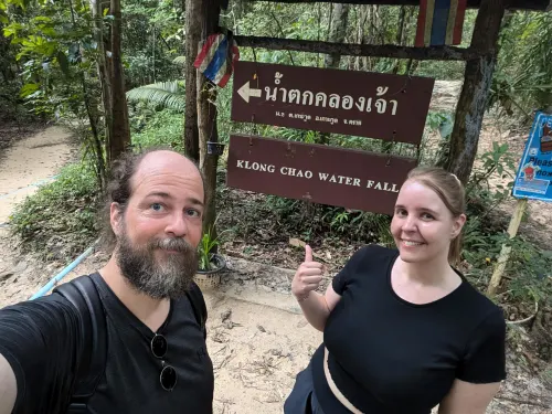 kohkood waterfall sign qwo1m5 - Hallo Koh Kood!
